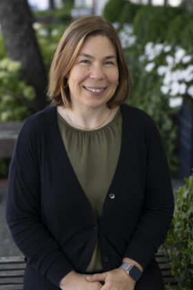 Leah Lutz, MA, AMFT